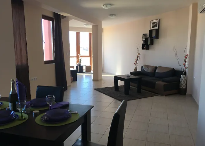 アパートホテル Salt 3*