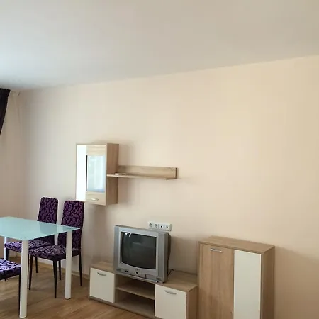 Salt Aparthotel 3*