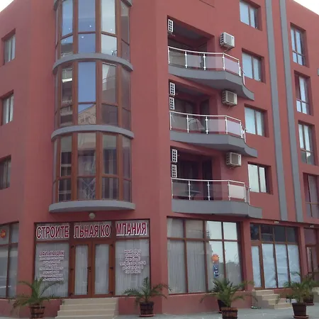 Aparthotel Salt 3*