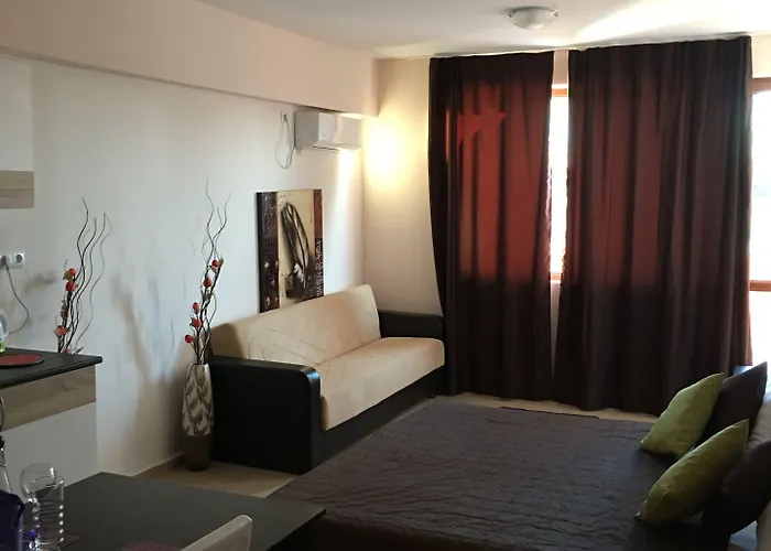 Salt Aparthotel Pomorie